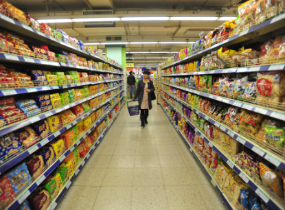 picture of a shopper in a supermarket